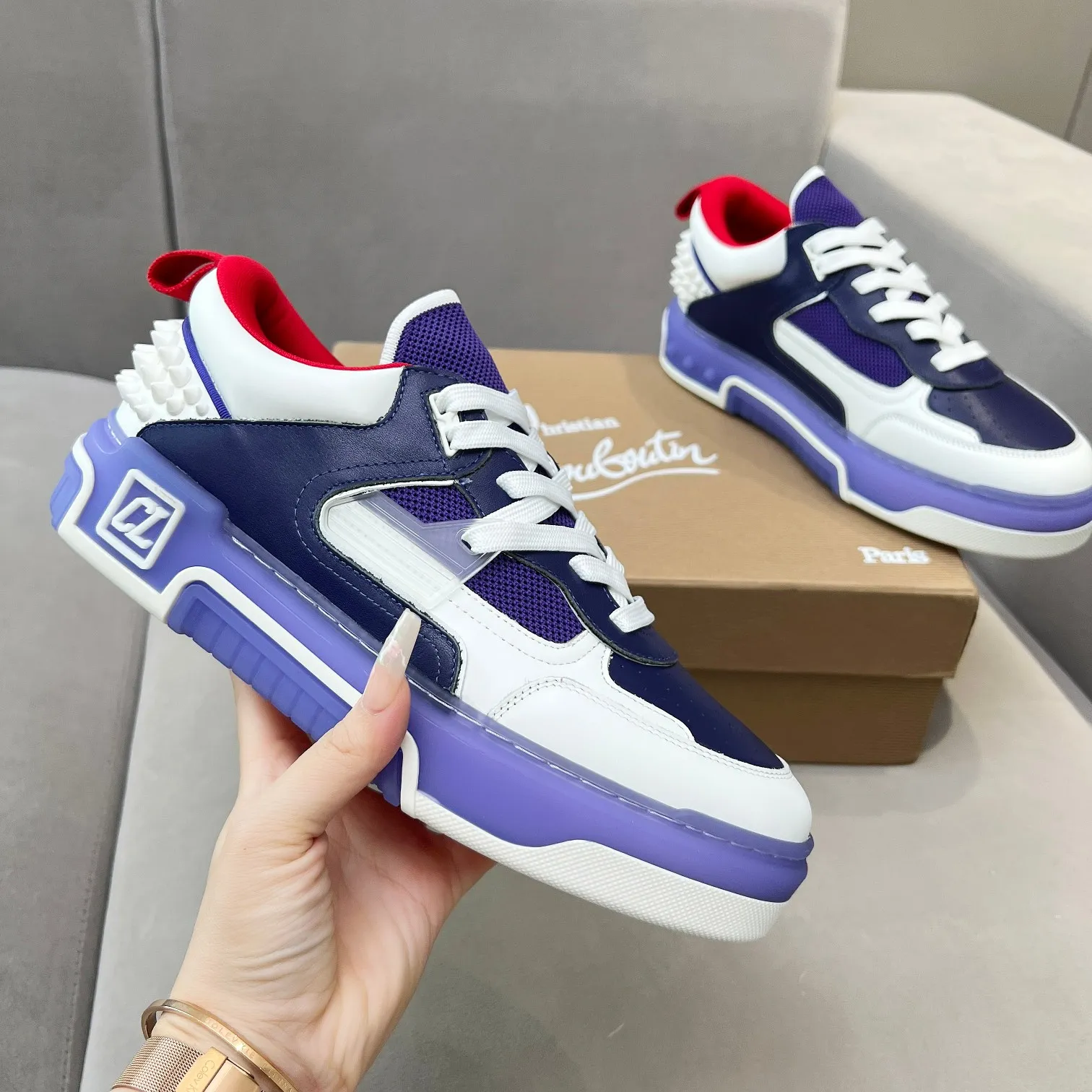 Men's shoes 💰700 🌹🌹🌹̋ Wang Junkai Yang Mi Xu Kai Zhang Jingyi Ding Chengxin Chen Muchi Wang Ziyi Same style Christian Louboutin 2024 [New product] ASTROLOUBI unisex thick-soled sports shoes red-soled shoes perfectly integrate fashion and sports, The fabrics are made of luxurious calfskin, soft suede, smooth satin and laminated leather, and the back is decorated with classic rivets. The interior is blended with a knitted tongue for added durability, breathability and quick-drying comfort. The outsole is made of a combination of EVA foam and imported rubber, and the colorful CL iconic letters on the side of the outsole show the brand's unique style. It is a ceiling-level comfortable skate shoe! ! ! Multiple colors available, currently men’s sizes 39--45